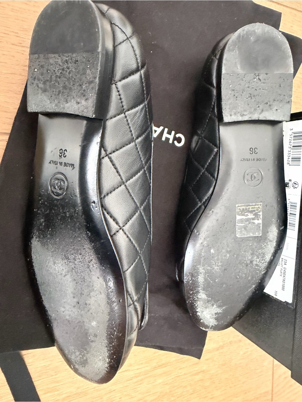 CHANEL Black Quilted Leather Ballet Flats with Gold CC Emblem size 36 - Picture 4 of 5